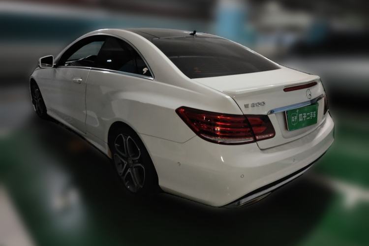 Used Mercedes-Benz E-Class 2014 E 200 Coupe Rear Left 45 Deg