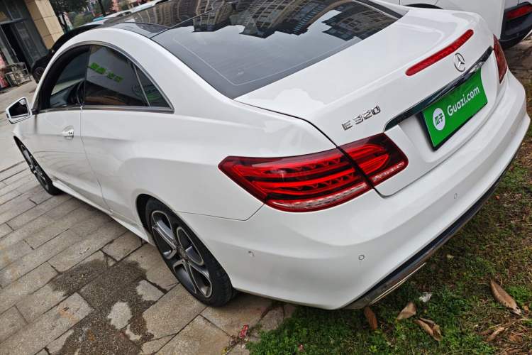 Used Mercedes-Benz E-Class 2014 E 200 Coupe Rear Left 45 Deg