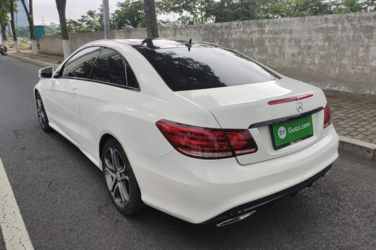 Used Mercedes-Benz E-Class 2014 E 260 Coupe Rear Left 45 Deg
