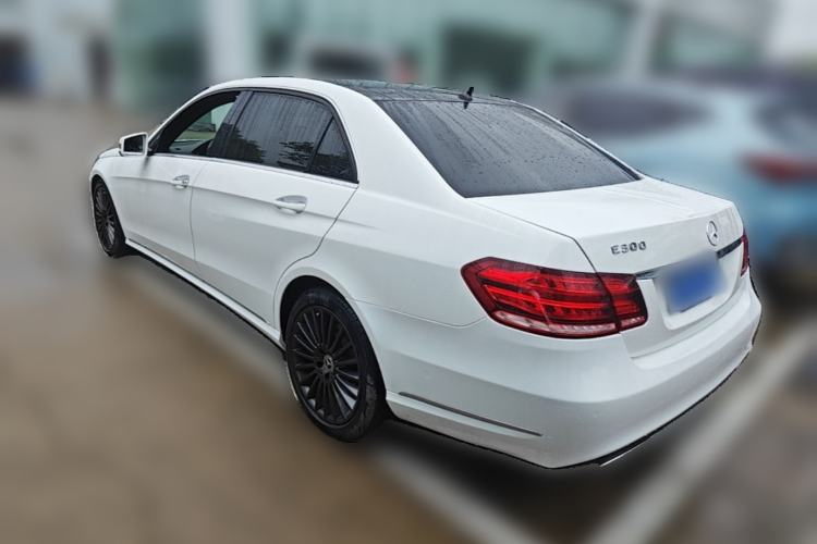 Used Mercedes-Benz E-Class 2014 E 300 L Rear Left 45 Deg