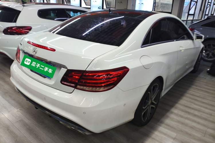 Used Mercedes-Benz E-Class 2014 E 200 Coupe Rear Right 45 Deg
