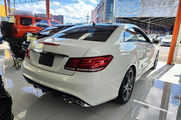 Used Mercedes-Benz E-Class 2014 E 200 Coupe Rear Right 45 Deg