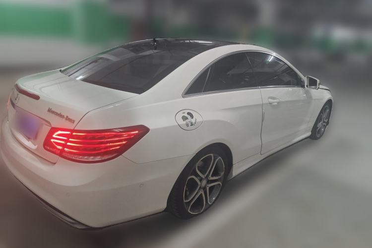 Used Mercedes-Benz E-Class 2014 E 200 Coupe Rear Right 45 Deg