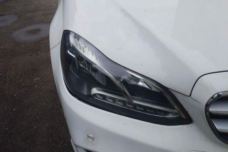 Used Mercedes-Benz E-Class 2014 Restyled E 260 L Sport Edition Right Front Headlight