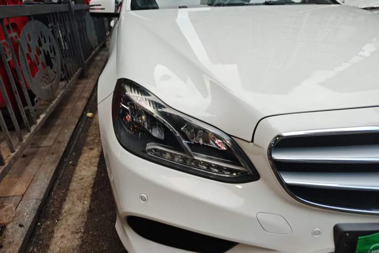 Used Mercedes-Benz E-Class 2014 E 260 L Sport Edition Right Front Headlight