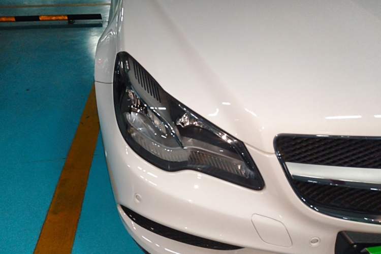 Used Mercedes-Benz E-Class 2014 E 200 Coupe Right Front Headlight