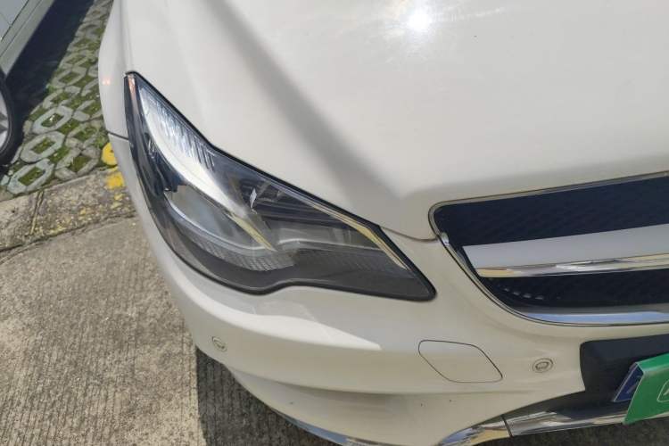 Used Mercedes-Benz E-Class 2014 E 200 Coupe Right Front Headlight