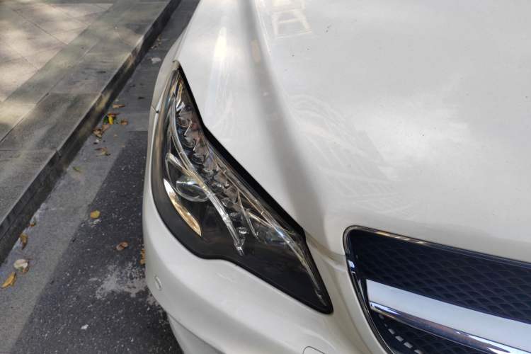 Used Mercedes-Benz E-Class 2014 E 260 Coupe Right Front Headlight