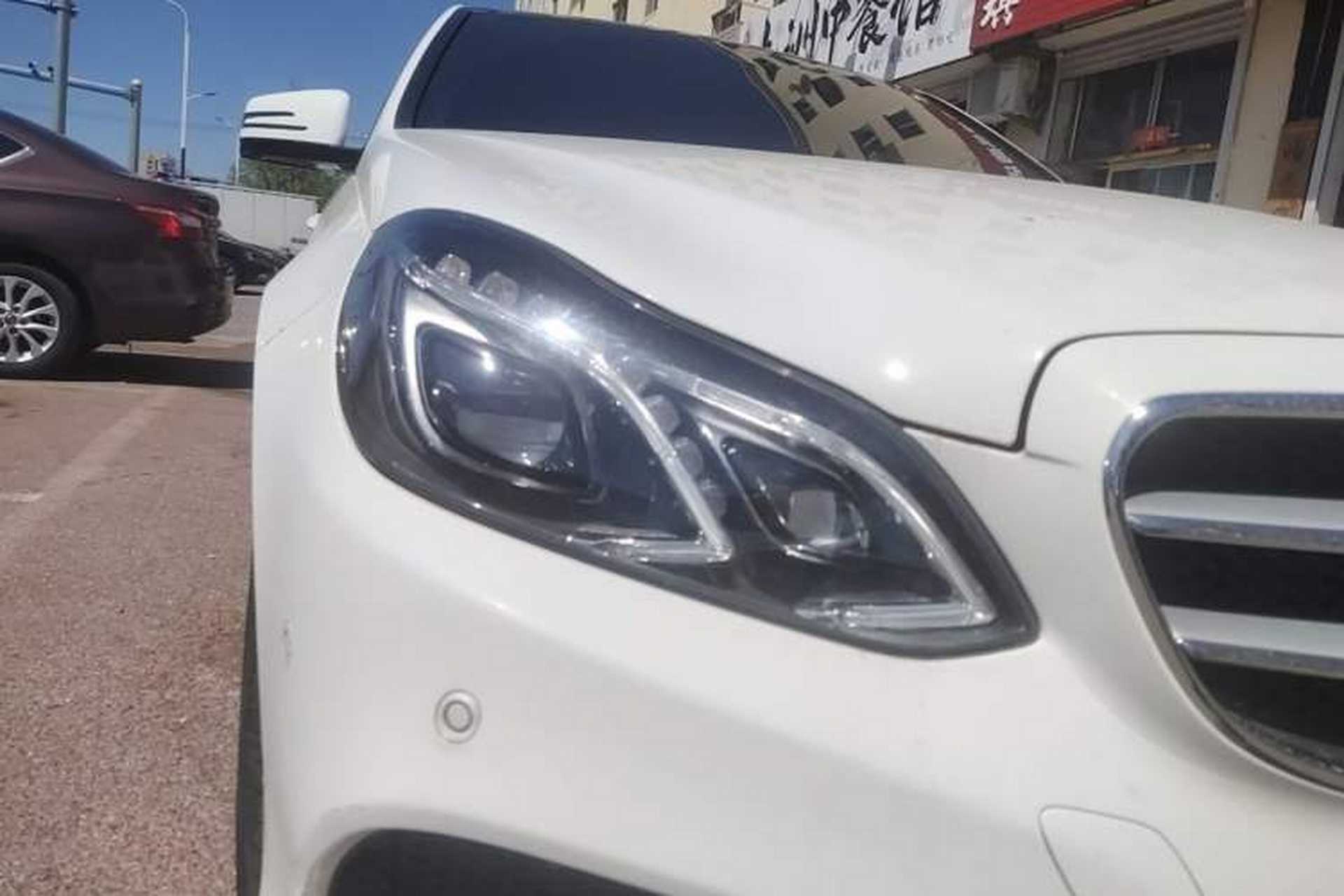 Used Mercedes-Benz E-Class 2014 Revised E 260 L Sport Luxury Edition Right Front Headlight