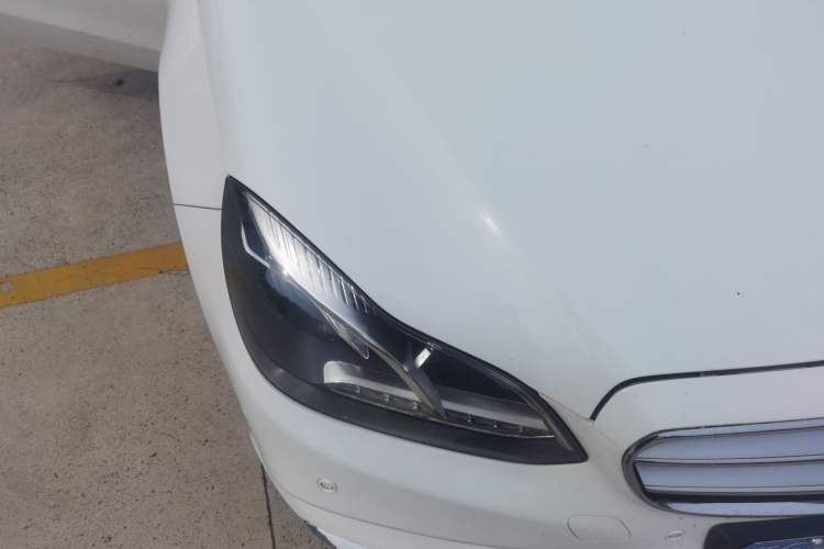 Used Mercedes-Benz E-Class 2014 Restyled E 260 L Sport Edition Right Front Headlight