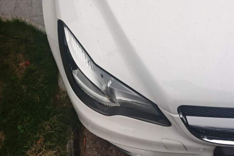 Used Mercedes-Benz E-Class 2014 E 200 Coupe Right Front Headlight