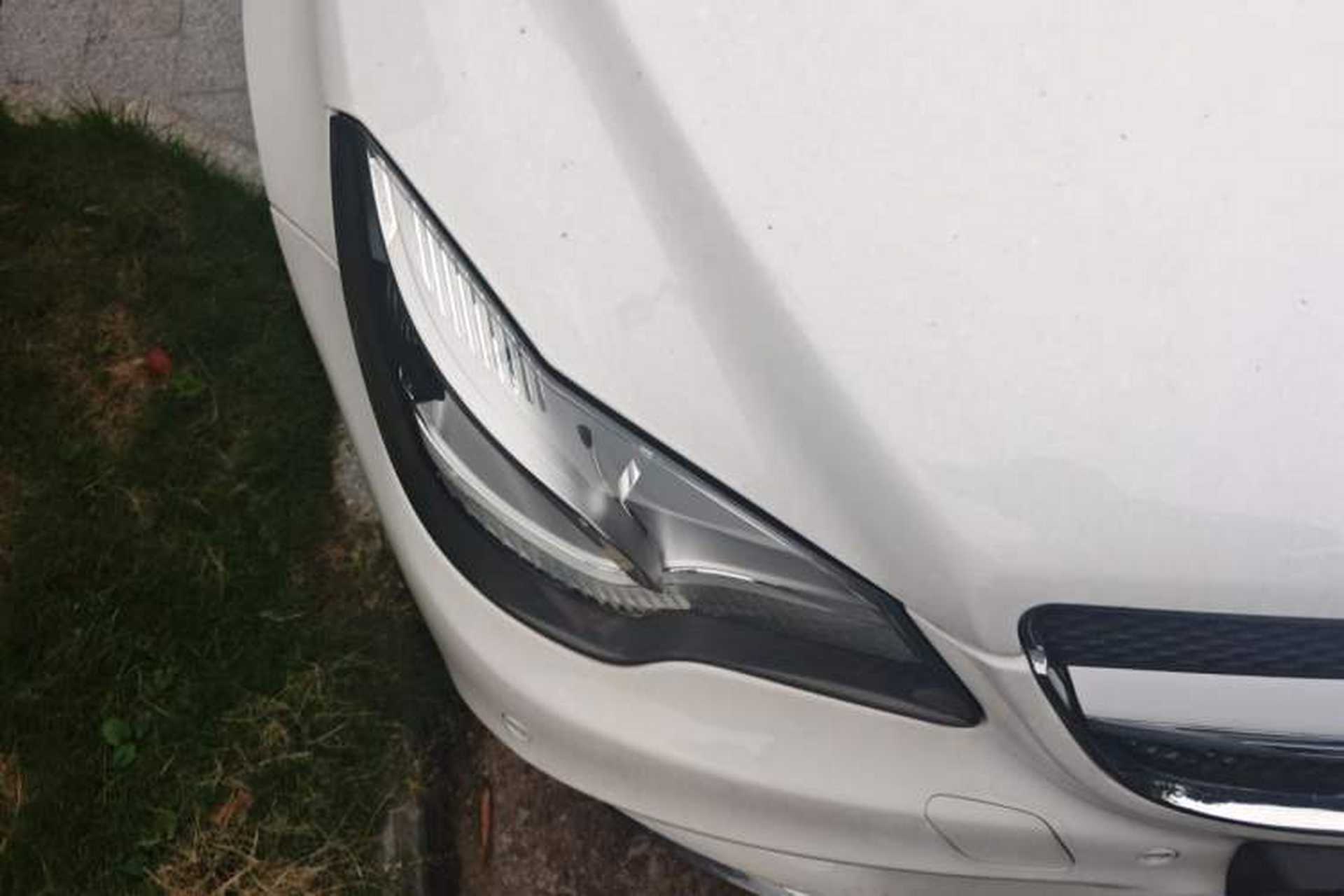 Used Mercedes-Benz E-Class 2014 E 200 Coupe Right Front Headlight