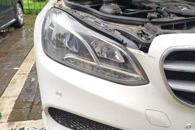 Used Mercedes-Benz E-Class 2014 E 260 L Sport Edition Right Front Headlight