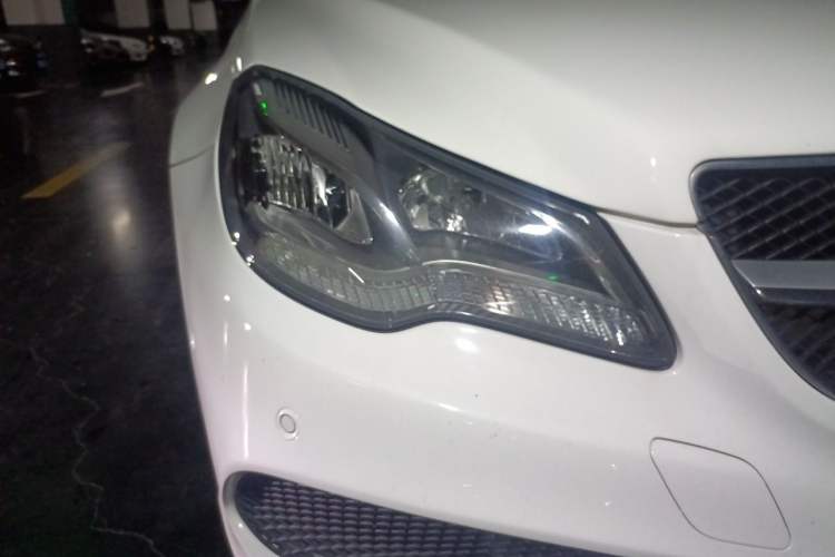 Used Mercedes-Benz E-Class 2014 E 200 Coupe Right Front Headlight