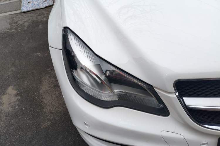 Used Mercedes-Benz E-Class 2014 E 200 Coupe Right Front Headlight