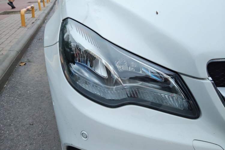 Used Mercedes-Benz E-Class 2014 E 200 Coupe Right Front Headlight