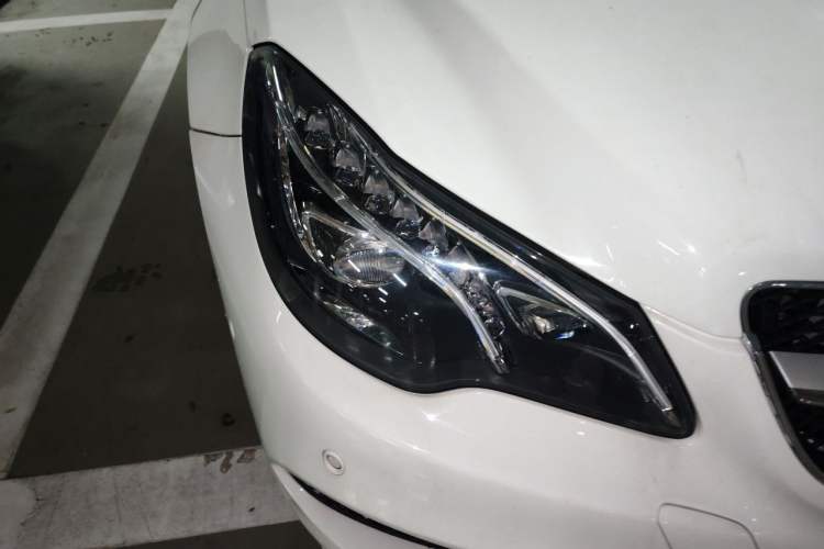 Used Mercedes-Benz E-Class 2014 E 320 Coupe Right Front Headlight