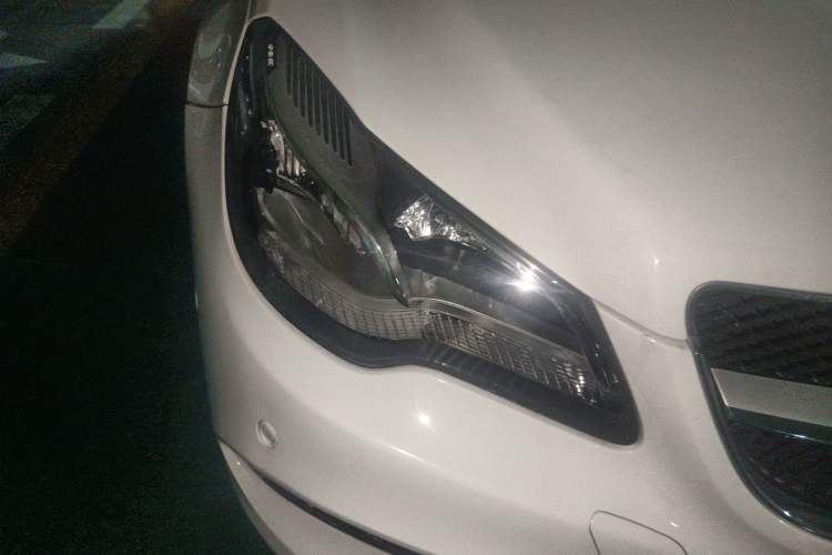 Used Mercedes-Benz E-Class 2014 E 200 Coupe Right Front Headlight