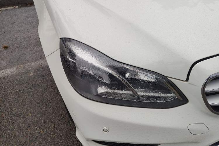 Used Mercedes-Benz E-Class 2014 Restyled E 260 L Sport Edition Right Front Headlight