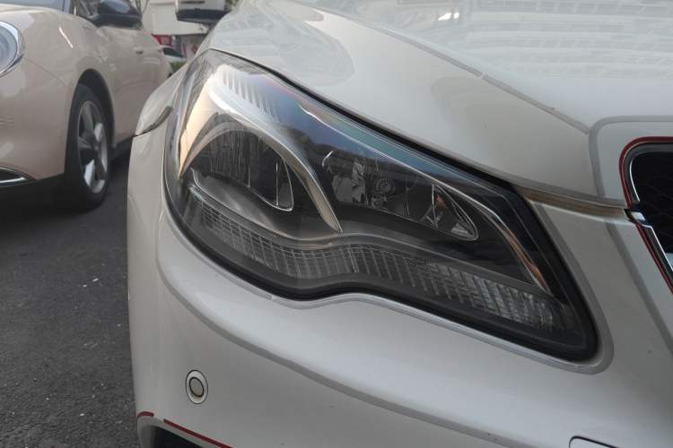 Used Mercedes-Benz E-Class 2014 E 200 Coupe Right Front Headlight