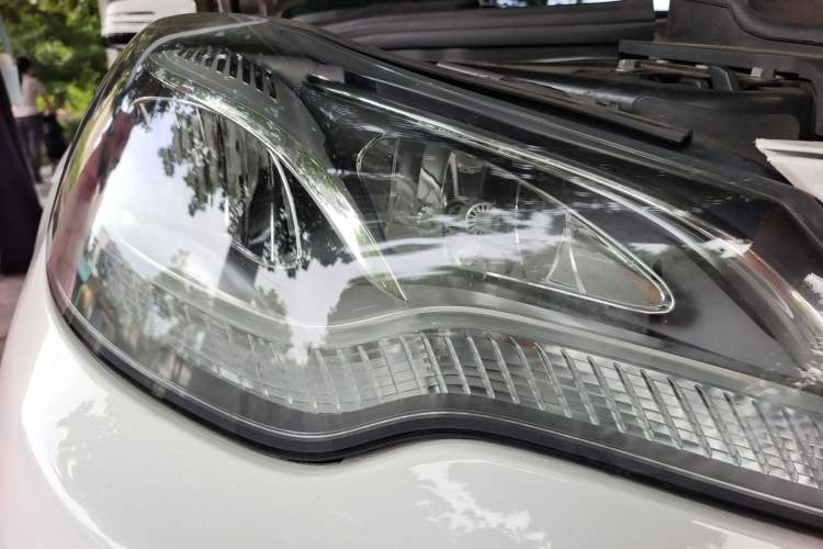 Used Mercedes-Benz E-Class 2014 E 200 Coupe Right Front Headlight