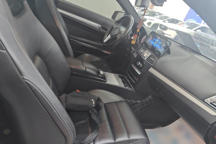 Used Mercedes-Benz E-Class 2014 E 200 Coupe Right Front Seat