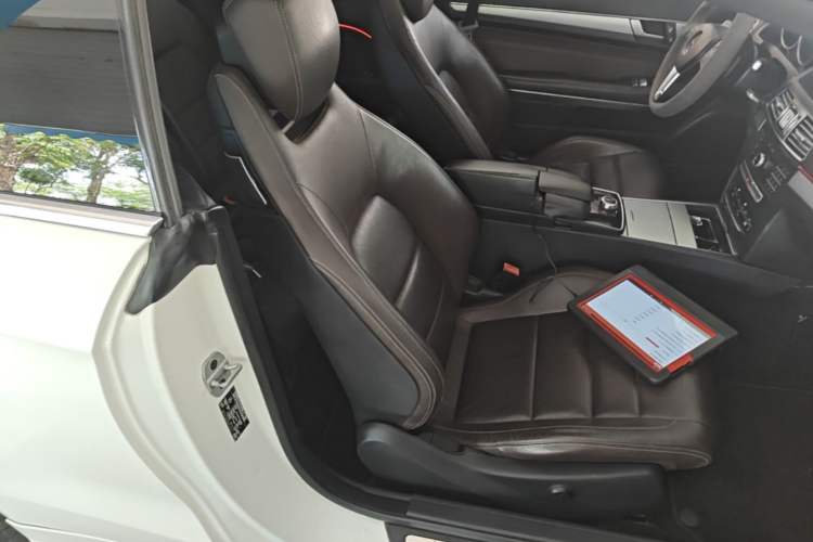Used Mercedes-Benz E-Class 2014 E 260 Coupe Right Front Seat