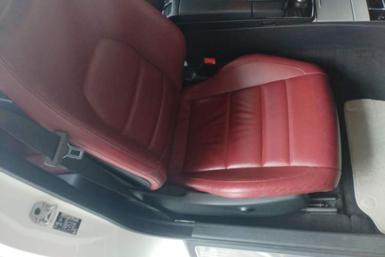 Used Mercedes-Benz E-Class 2014 E 200 Coupe Right Front Seat