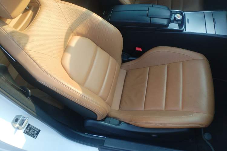 Used Mercedes-Benz E-Class 2014 E 200 Coupe Right Front Seat