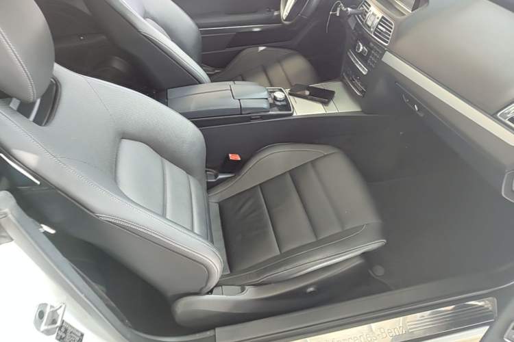 Used Mercedes-Benz E-Class 2014 E 200 Coupe Right Front Seat