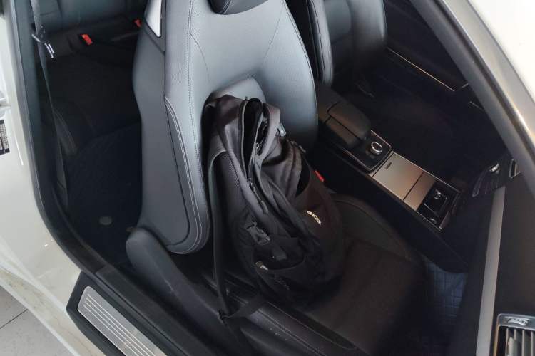 Used Mercedes-Benz E-Class 2014 E 200 Coupe Right Front Seat