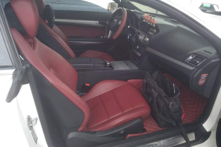 Used Mercedes-Benz E-Class 2014 E 260 Coupe Right Front Seat