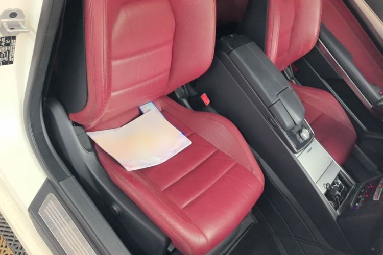 Used Mercedes-Benz E-Class 2014 E 200 Coupe Right Front Seat