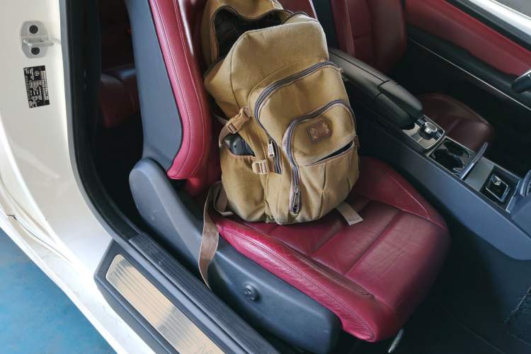 Used Mercedes-Benz E-Class 2014 E 200 Coupe Right Front Seat