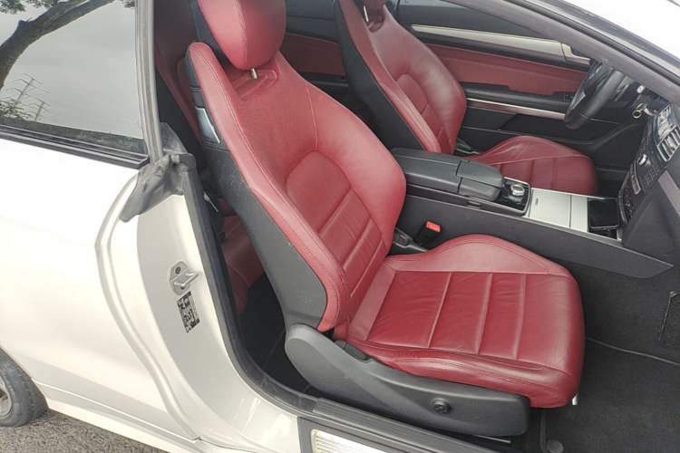 Used Mercedes-Benz E-Class 2014 E 260 Coupe Right Front Seat