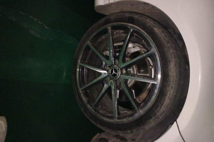 Used Mercedes-Benz E-Class 2014 E 200 Coupe Right Front Wheel Hub