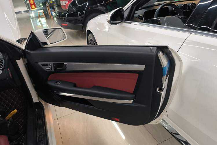 Used Mercedes-Benz E-Class 2014 E 200 Coupe Right Rear Door Interior