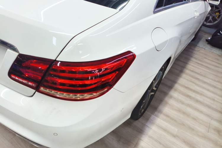 Used Mercedes-Benz E-Class 2014 E 200 Coupe Right Rear Taillight