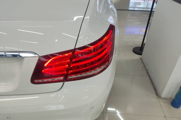 Used Mercedes-Benz E-Class 2014 E 260 Coupe Right Rear Taillight