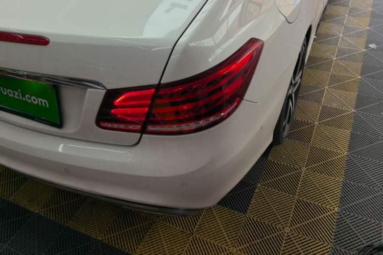 Used Mercedes-Benz E-Class 2014 E 200 Coupe Right Rear Taillight