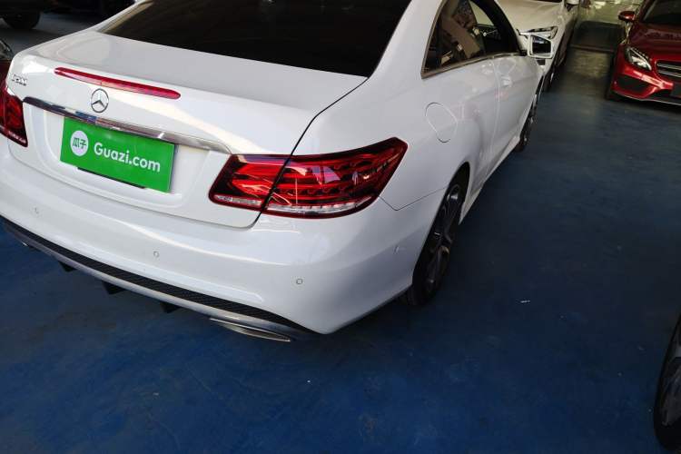 Used Mercedes-Benz E-Class 2014 E 200 Coupe Right Rear Taillight