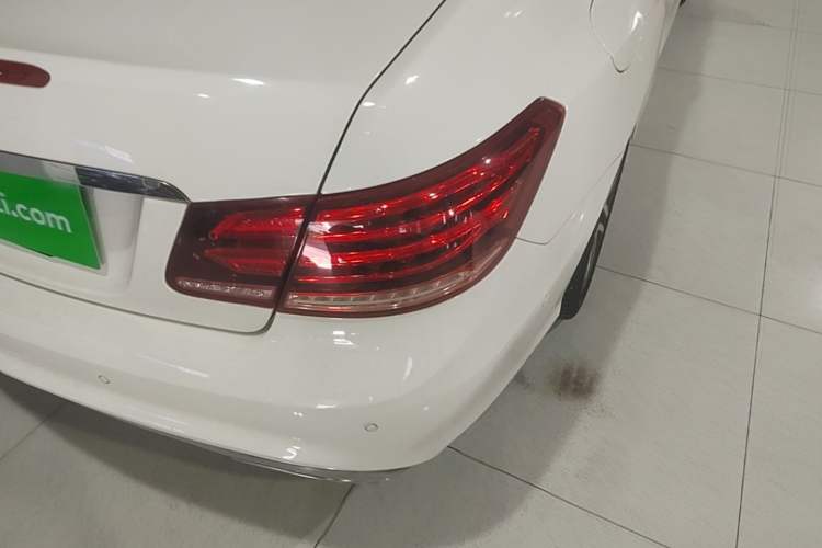 Used Mercedes-Benz E-Class 2014 E 200 Coupe Right Rear Taillight