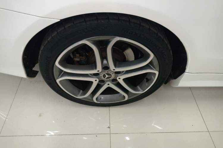 Used Mercedes-Benz E-Class 2014 E 200 Coupe Right Rear Wheel Hub