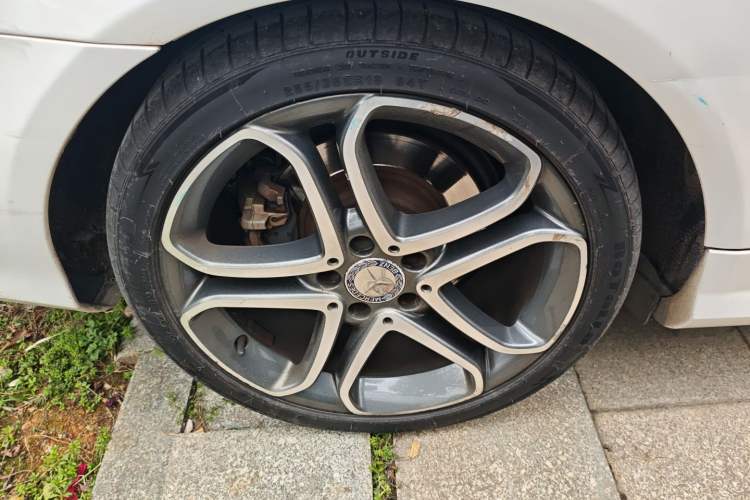 Used Mercedes-Benz E-Class 2014 E 200 Coupe Right Rear Wheel Hub