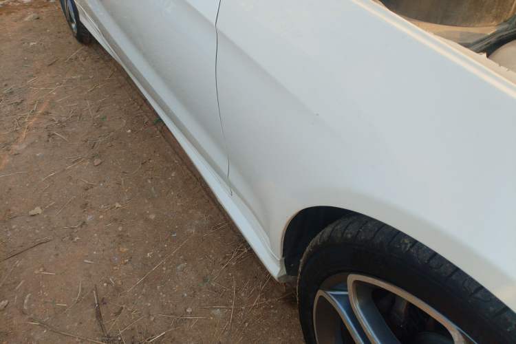Used Mercedes-Benz E-Class 2014 E 200 Coupe Right Side Sill