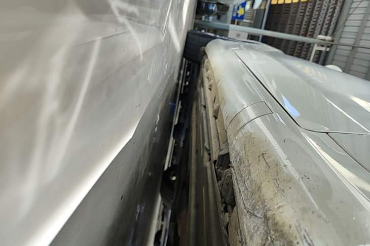 Used Mercedes-Benz E-Class 2014 E 200 Coupe Right Side Sill