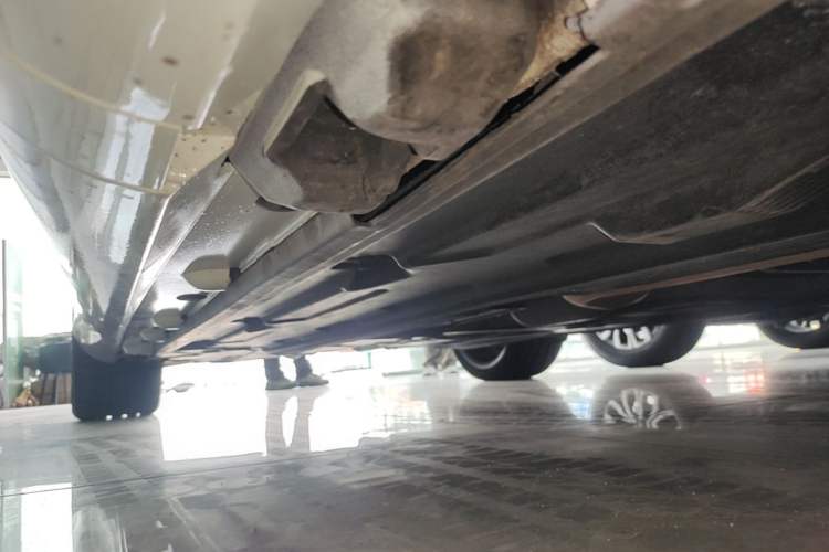 Used Mercedes-Benz E-Class 2014 E 260 Coupe Right Side Sill