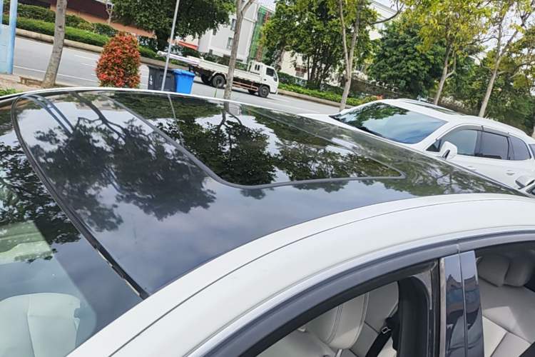 Used Mercedes-Benz E-Class 2014 Restyled E 260 L Sport Edition Roof