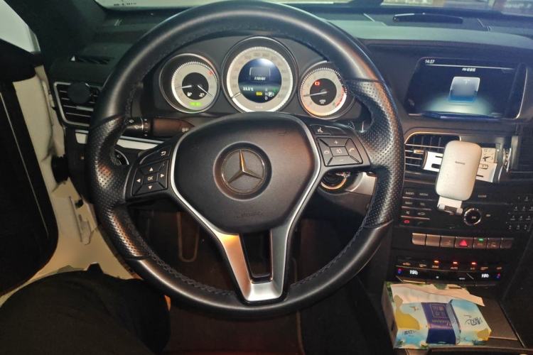 Used Mercedes-Benz E-Class 2014 E 200 Coupe Steering Wheel