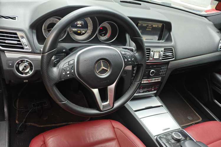 Used Mercedes-Benz E-Class 2014 E 200 Coupe Steering Wheel